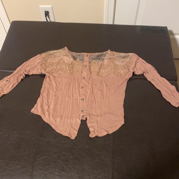 Sort of crop top. - Picture 2 of 2